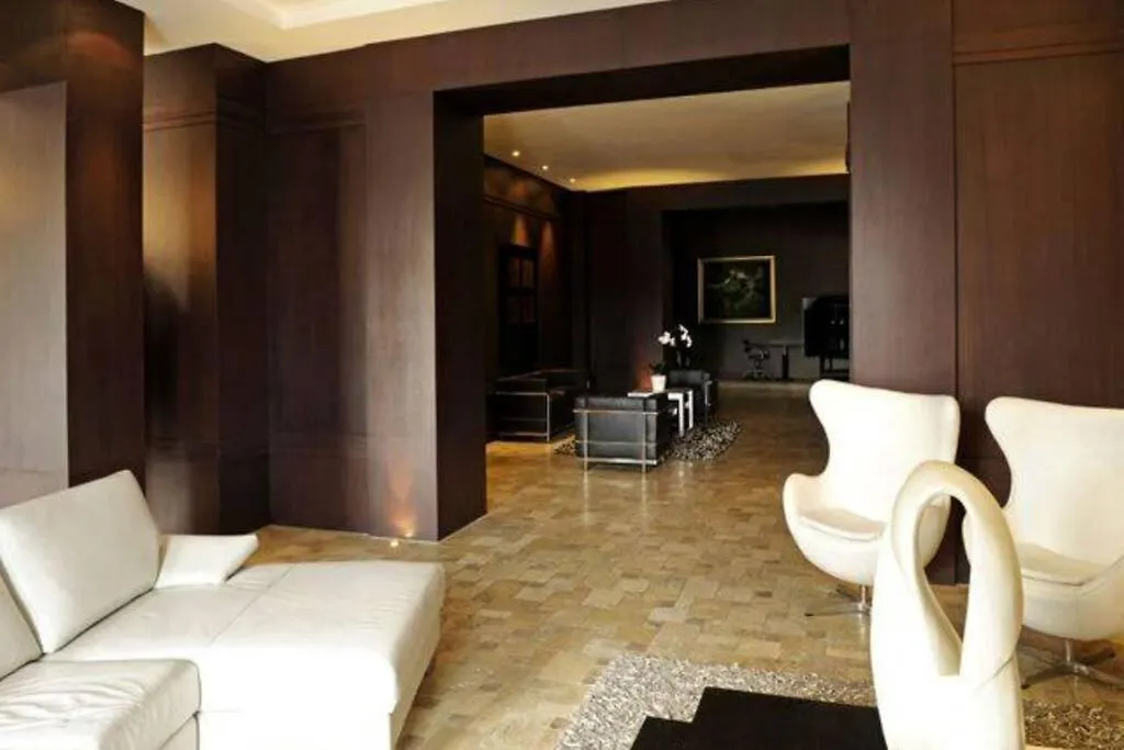 Suit Amoblada - Ritz Plaza Norte de Quito Apartamento