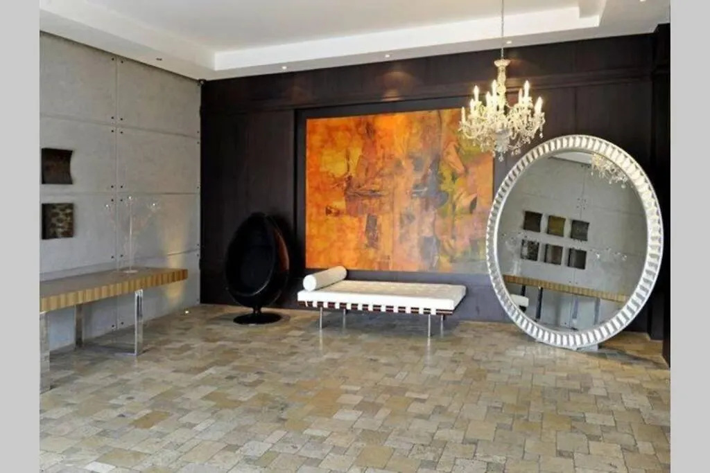 Apartamento Suit Amoblada - Ritz Plaza Norte de Quito Ecuador