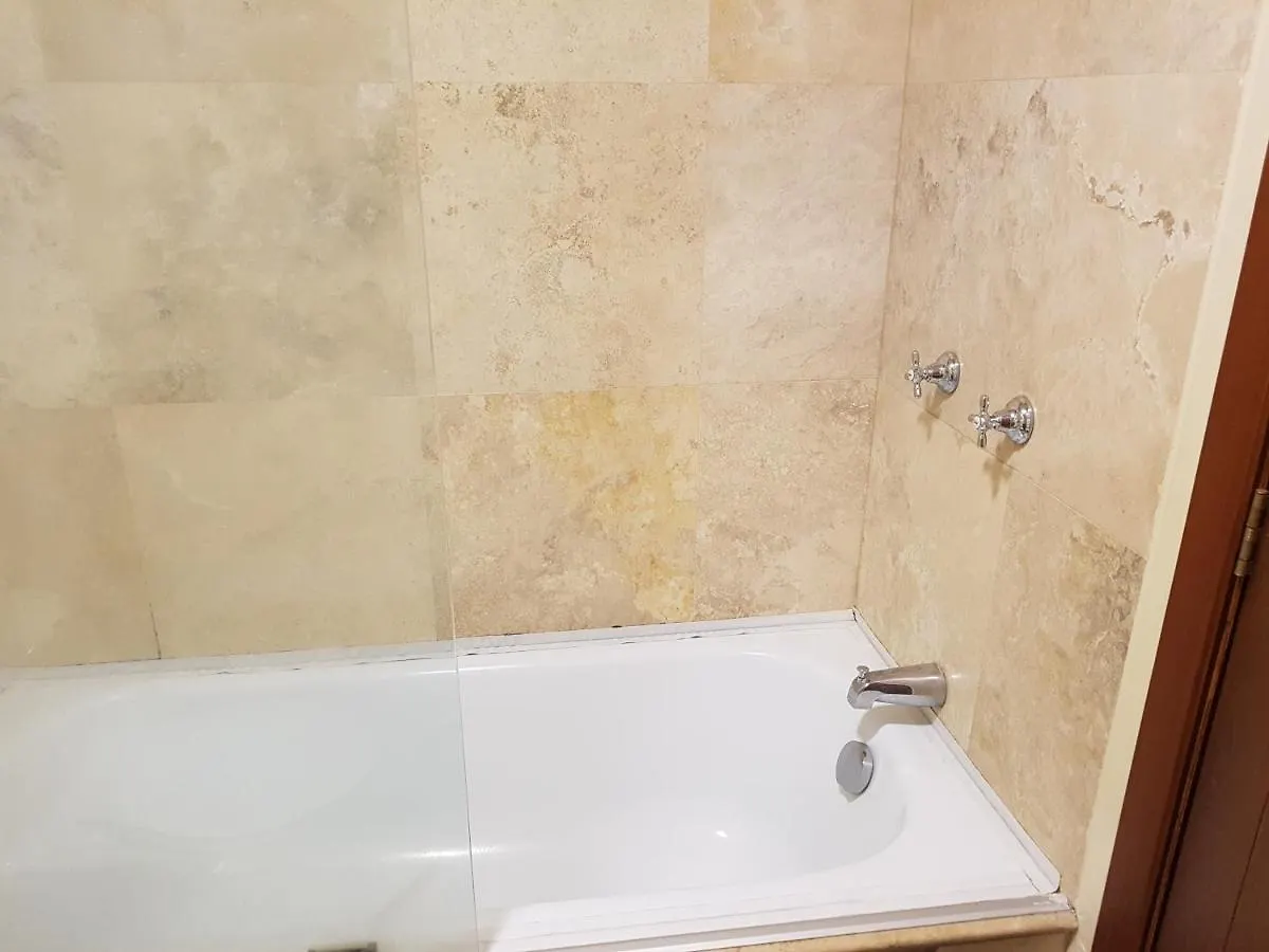 Suit Amoblada - Ritz Plaza Norte De Кито Апартаменты