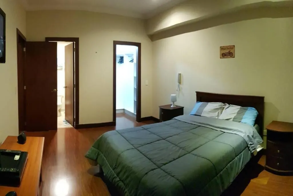 Suit Amoblada - Ritz Plaza Norte De Кито